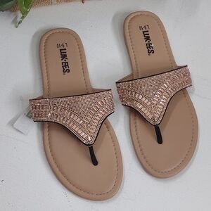 Muk Luks Tan and Gold Sandals with Elegant Detailing